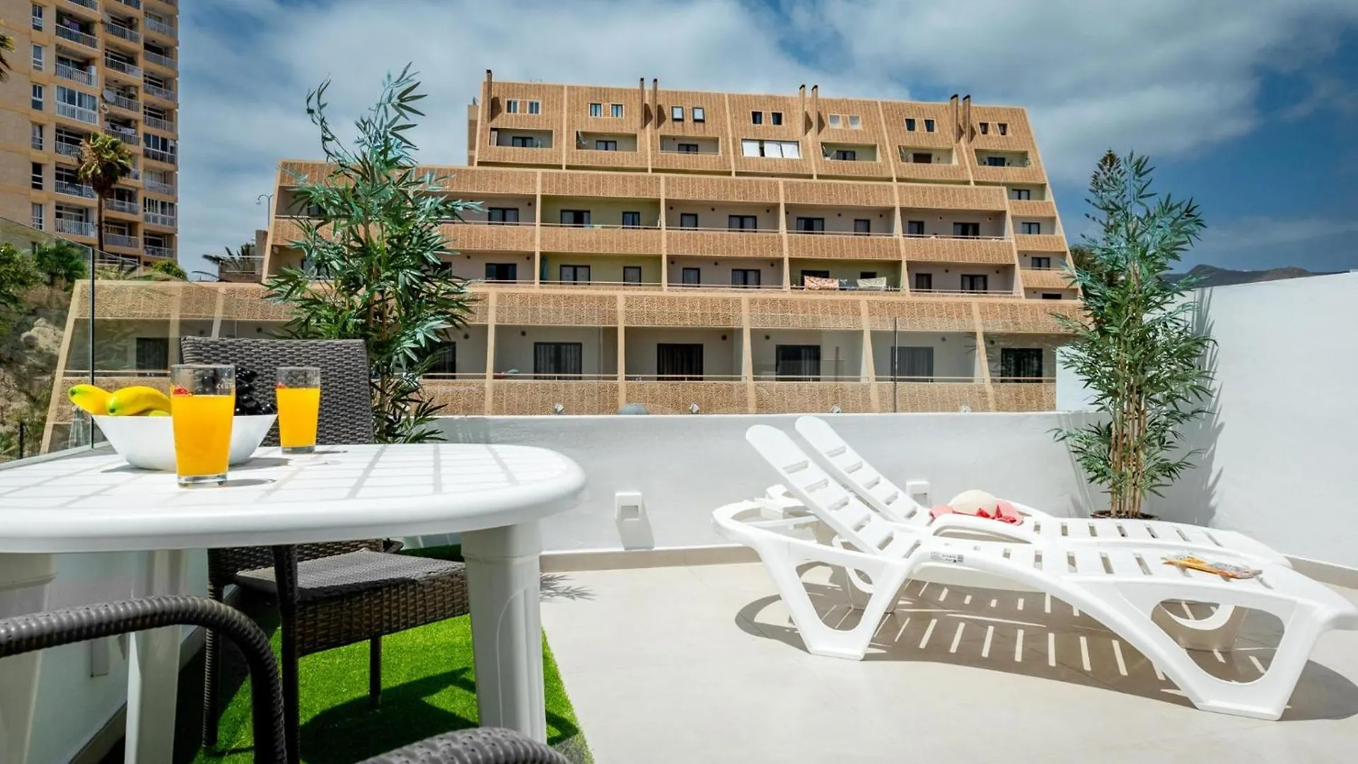 1 Charming Apartment In Las Americas Playa de las Américas