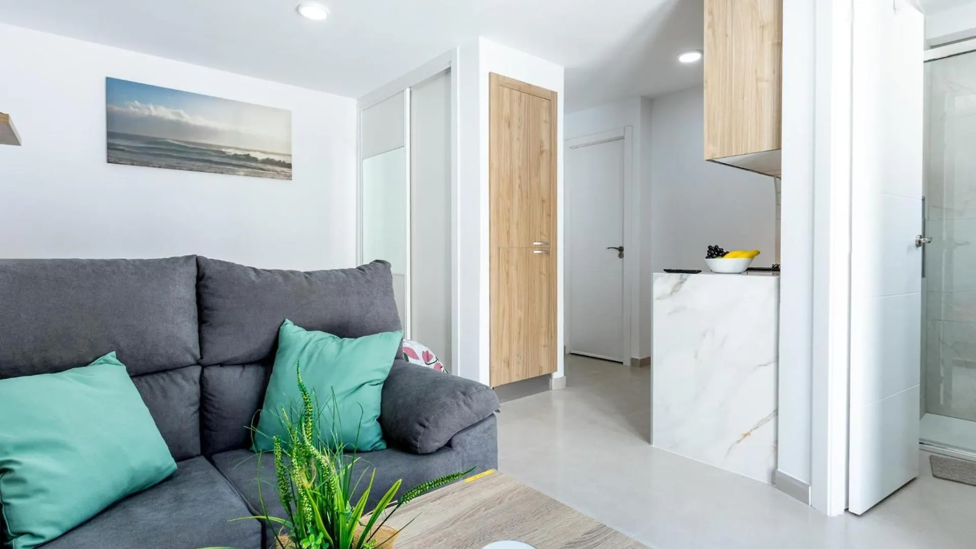 1 Charming Apartment In Las Americas Playa de las Américas 0*,  Spanyolország