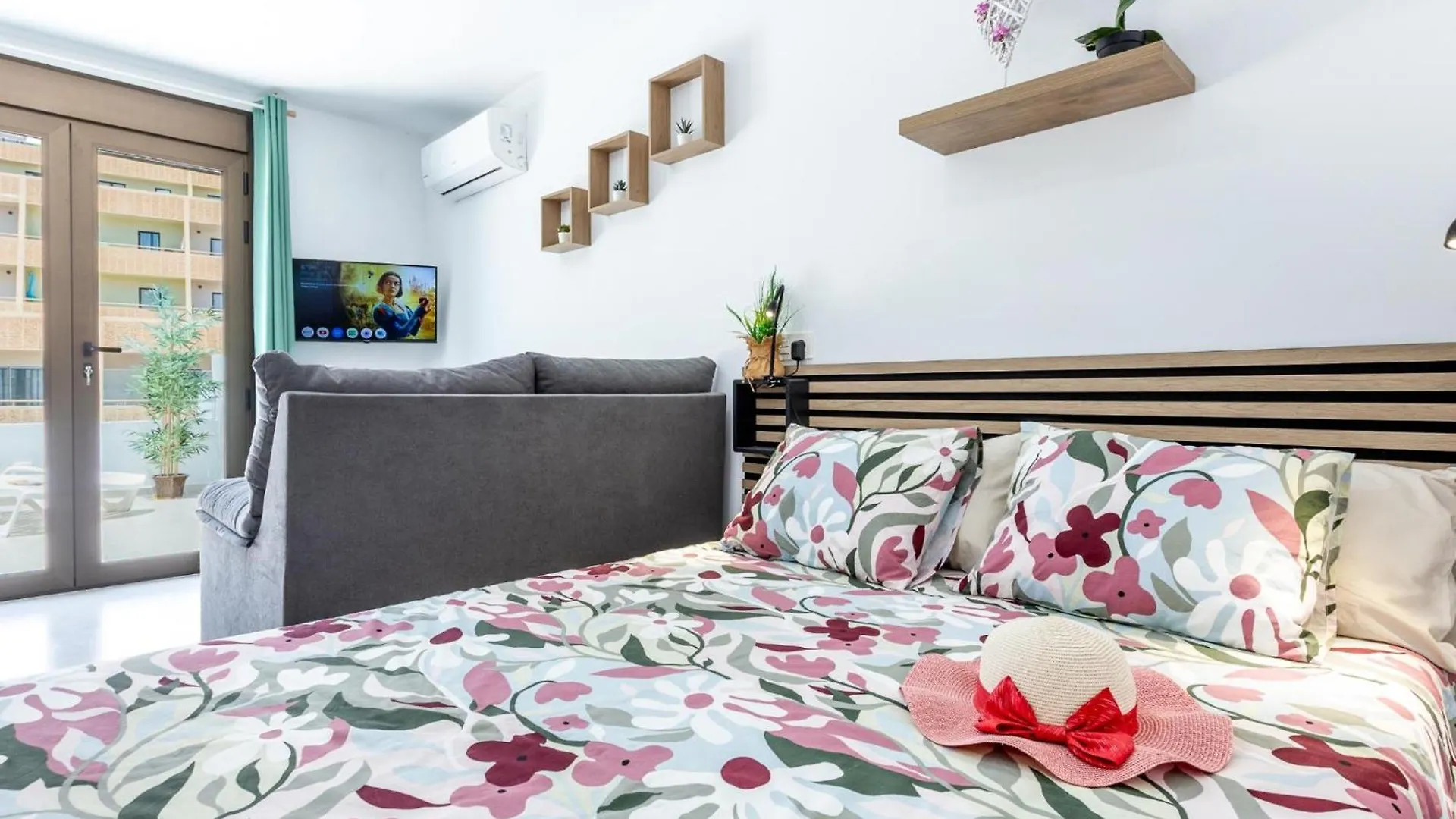 1 Charming Apartment In Las Americas Playa de las Américas