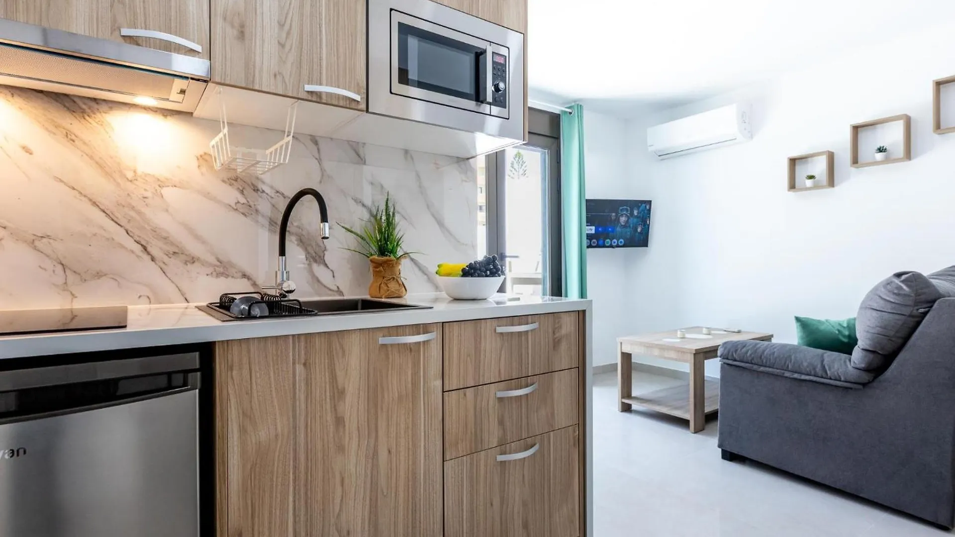 1 Charming Apartment In Las Americas Playa de las Américas
