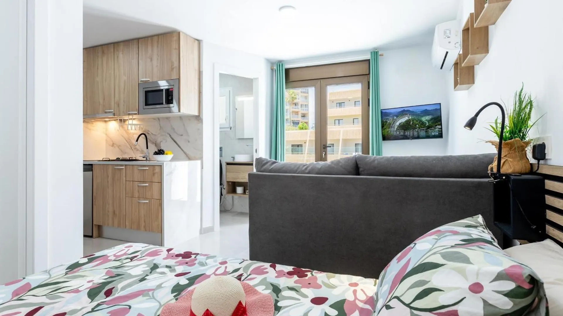 1 Charming Apartment In Las Americas Playa de las Américas 0*,